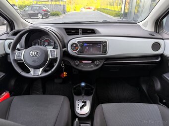 Toyota Yaris Hybrid automat / 2013 / ČR / 77 tis. - 13