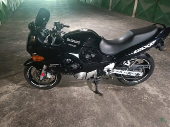 Suzuki GSX 750f katana - 13