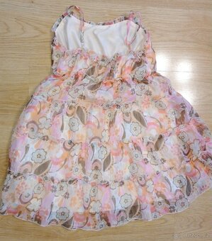 Dívčí šaty vel.122,128,134/140 - 13