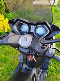 Yamaha X-Max 125i - 13