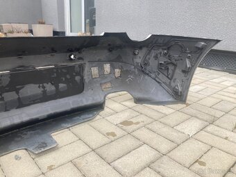 Alternátor a zadní nárazník Z4 E85 - 13