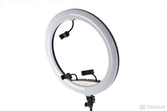 Profesionální RGB LED kruhové světlo 56 cm se stativem - 13