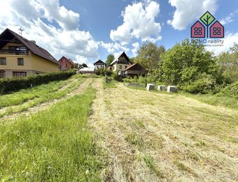 Stavební pozemek 1027 m2, příroda, Oparenské údolí, obec Vel - 13