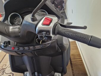 Piaggio MP3 500 hpe Zpátečka LED denní svícení 7/2021 - 13