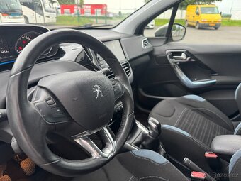 Peugeot 208 1,2 VTI 82 Allure 62KW 2012 - 13