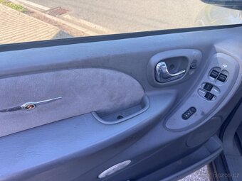 Chrysler Grand Voyager Limited 2,8 CRDi 2005 OPPOČET  DPH - 13