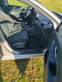 Hyundai i30 1.0 T-GDI 88 kW KOMBI – krásný stav, po servisu - 13