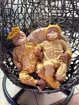 Realistická Reborn dvojčátka s příslušenstvím - 13