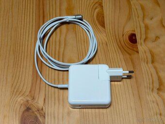 Apple MacBook Air 13" (2015), i5, 4GB, 128GB SSD - 13