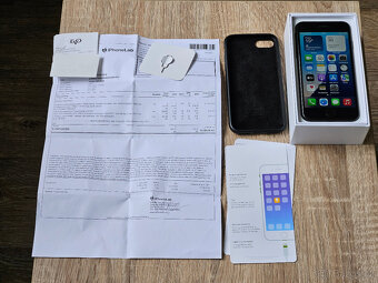 Apple iPhone SE 2022 64 GB - 13