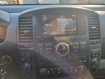 Nissan Navara 3.0 V6 dCi 170 kW Automat 4x4 - 13