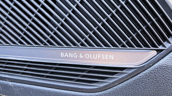 Vůz na díly Audi A4 B9 8W S-Line avant 2017 CRTC RHU LY9B - 13