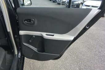 PRODÁM Toyota Yaris 1.3VVT-i 6kv 70tis km - 13