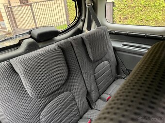 Nissan Pathfinder 2.5 128kw 4x4  7míst - 13