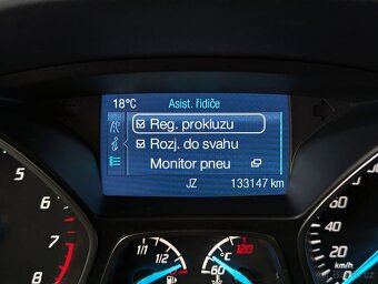 Ford Kuga 1.5Ecoboost 110kW TITANIUM PDC, TEMPOMAT - 13