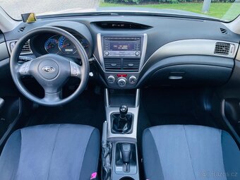 Subaru Forester 2.0i 4x4 MANUÁL VÝHŘEV SENZORY TAŽNÉ SERVISK - 13