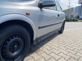 Opel Astra 1.6 16v - 13