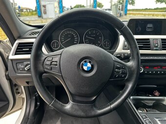 BMW 316d Touring - 13