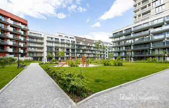 Pronájem bytu 1+kk, Basilejské náměstí, Žižkov,  22000Kč/měs - 13