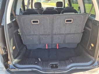 Ford Galaxy,2.0 TDCi,103 kW,7 míst,automat, tažné. - 13
