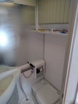 Karavan Knaus pro 5 osob - 13