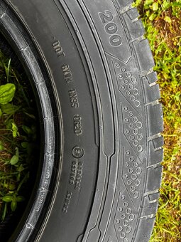 Pneu 215/75/16C - 13