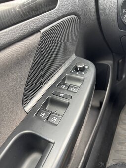 VW Golf Vl 2.0TDI / 2011 / 195xxxkm
 - 13