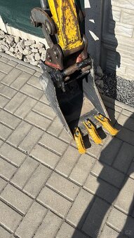 Prodám minibagr Wacker neuson 1404 - 13