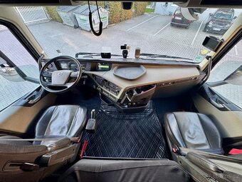 Volvo FH13 460 4x2 Lowdeck / 2019 / 434tkm - 13