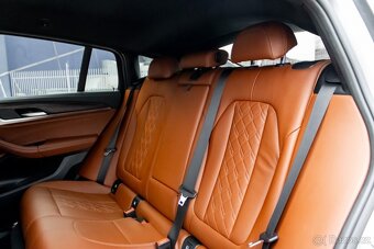 BMW X4 xDrive 30d - 13