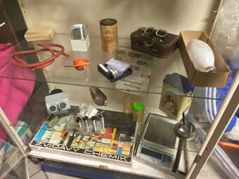 Stará lékařská skříň - 13