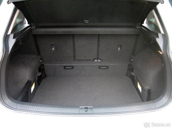 VW TIGUAN 2,0 TDI Highline 4x4 tažné 2x kola ACC DSG LED DPH - 13