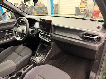 Dacia Duster III E-Tech Hybrid 1.6 l 69 kW - 13