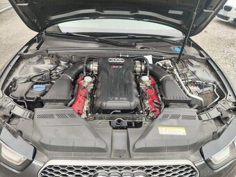 Audi RS5 4,2 FSi cabrio - 13