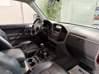 Mitsubishi Pajero 3,5 GDI UZÁVĚRKA TAŽNÉ - 13