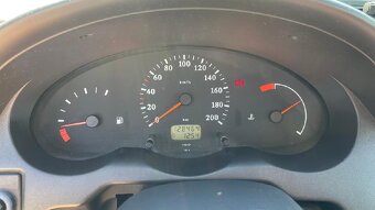 Nissan Micra, 1.0 /// 44KW /// 128TKM ///RV 2/2001 - 13