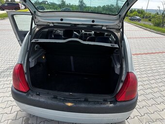 Renault Clio 1.2 55Kw Benzín - 13