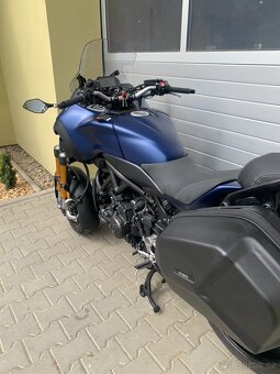 Yamaha Niken GT - 13