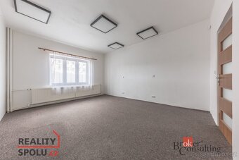 Prodej, komerční/činžovní dům, 226 m2, Obce Ležáků 581, Chru - 13