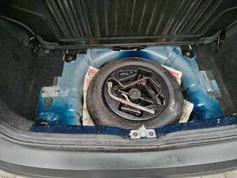 Prodám Fiat Panda 1,1 40 kW manuál benzín - 13