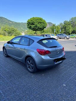 Opel Astra - 13