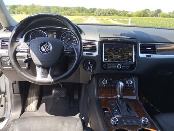 VOLKSWAGEN TOUAREG 3,0TDI,180KW,DVOJÍ SADA KOL - 13