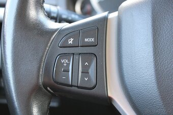 Suzuki Swift, 1,2i 66KW, SERVISKA, 4 x 4, KLIMA, r.v. 2014 - 13