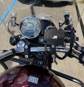 Royal Enfield Meteor 350 - Stellar Red - 13