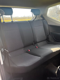 Volkswagen up 1.0MPi 44kW, Klima, Alu, Nová STK - 13