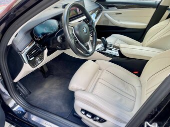 BMW G30 FL 530e/215kw, Luxury Line, pěkný vůz, DPH - 13