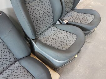 Vyhřívané černé sedačky + kabeláž Škoda Fabia Fl. - 13