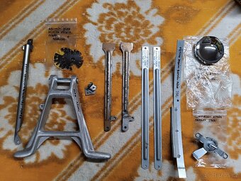 Jawa Pérák díly,rozeta,vicko, vzpěra,stojan - 13