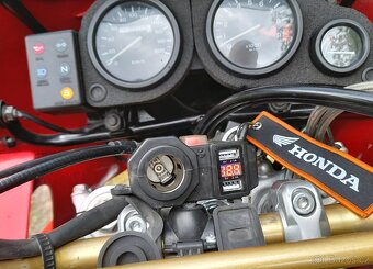 Honda XRV 750 AFRICA TWIN RD07 - 13