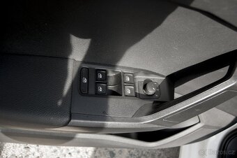 Seat Ibiza Reference 1.0 MPI | 59 kW | Rok 2021 - 13